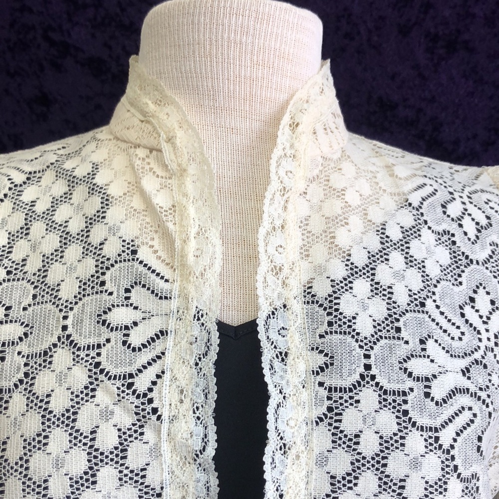 Vintage You Babes Open Front Cream Color Lace Jacket size medium